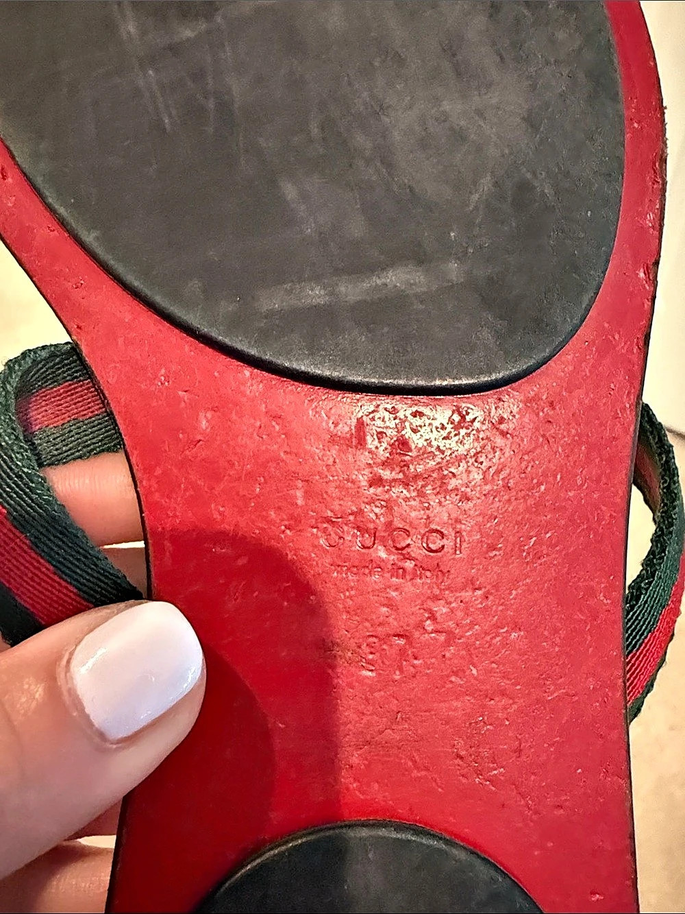 Gucci Red & Green Sandals - Picture 3 of 3